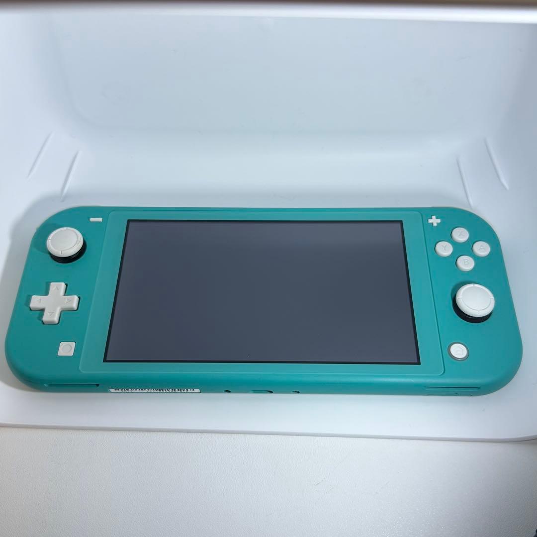 ゆー‼️美品　任天堂Switchライト　ターコイズブルー　充電器　箱付き‼️