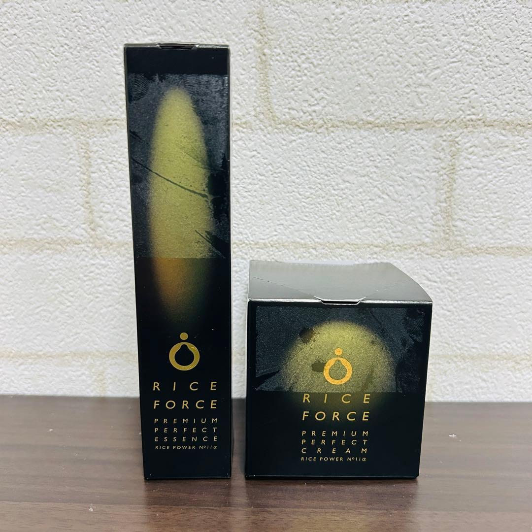 【未使用品】ライスフォース プレミアム パーフェクトクリーム　エッセンス