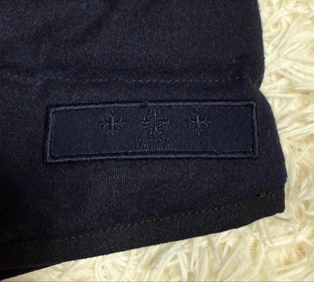 タトラスネイビー ダウンベスト