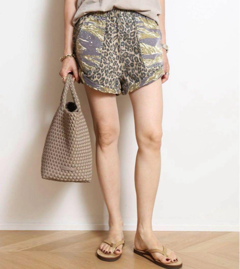 ワンティースプーン　ANIMAL CAMO SHORT パンツ