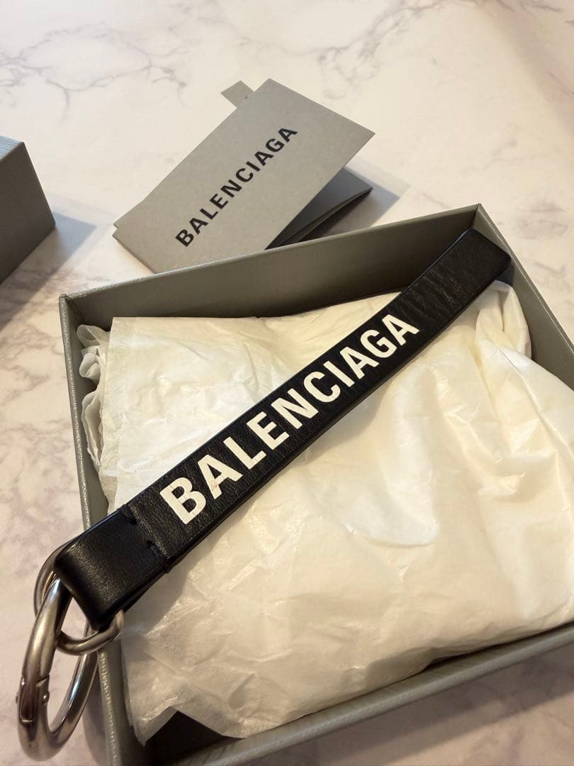 箱付き　BALENCIAGA（バレンシアガ）キーリング　ブラック